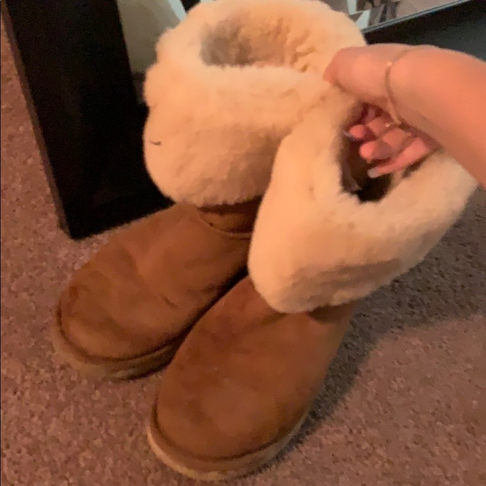 Chestnut Uggs